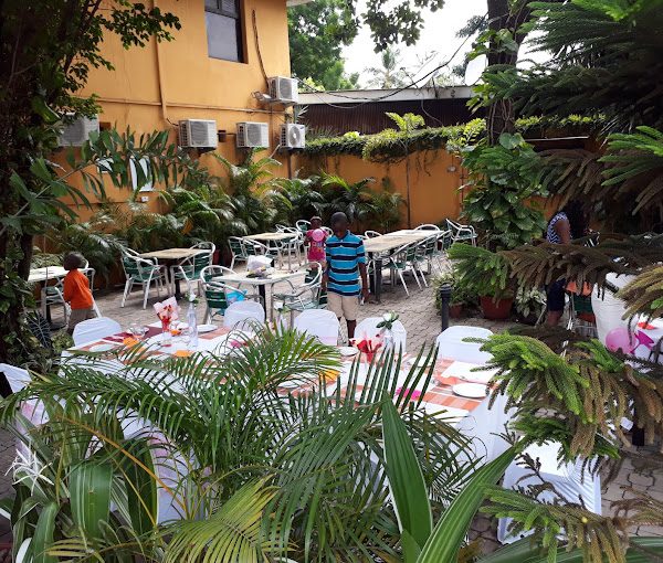 La Mango Restaurant & Lounge