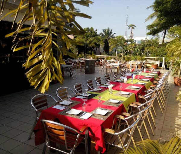 La Mango Restaurant & Lounge