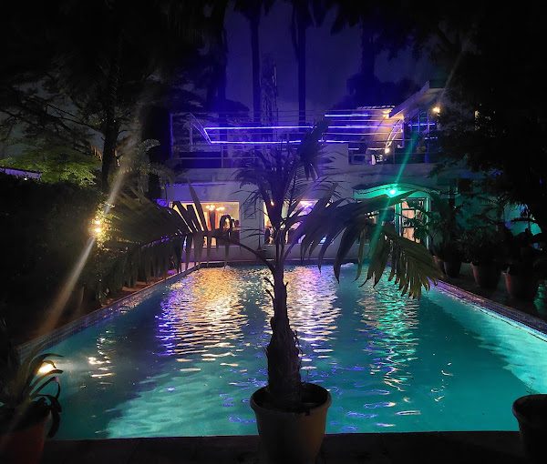 La Mango Restaurant & Lounge