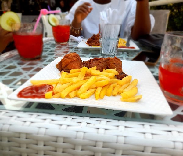 La Mango Restaurant & Lounge