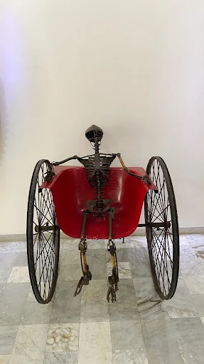 Red Door Art Gallery