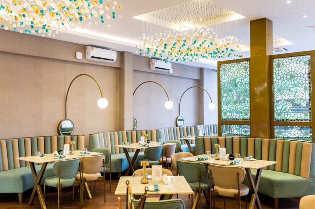 Taj Restaurant And Bar