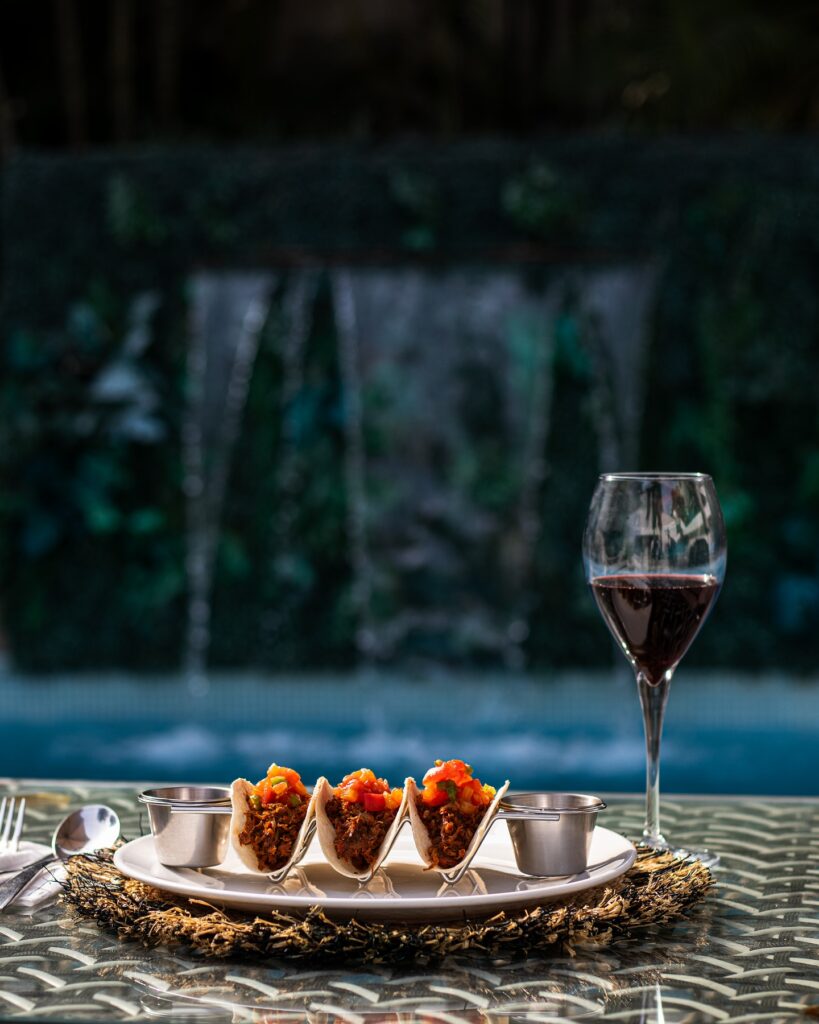 tiffanyambercafe post 1 31 2025 12 33 24 PM3557635336739126032