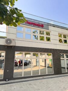 AHVAwepavEelKBcrJny10XkbPR33L2BB